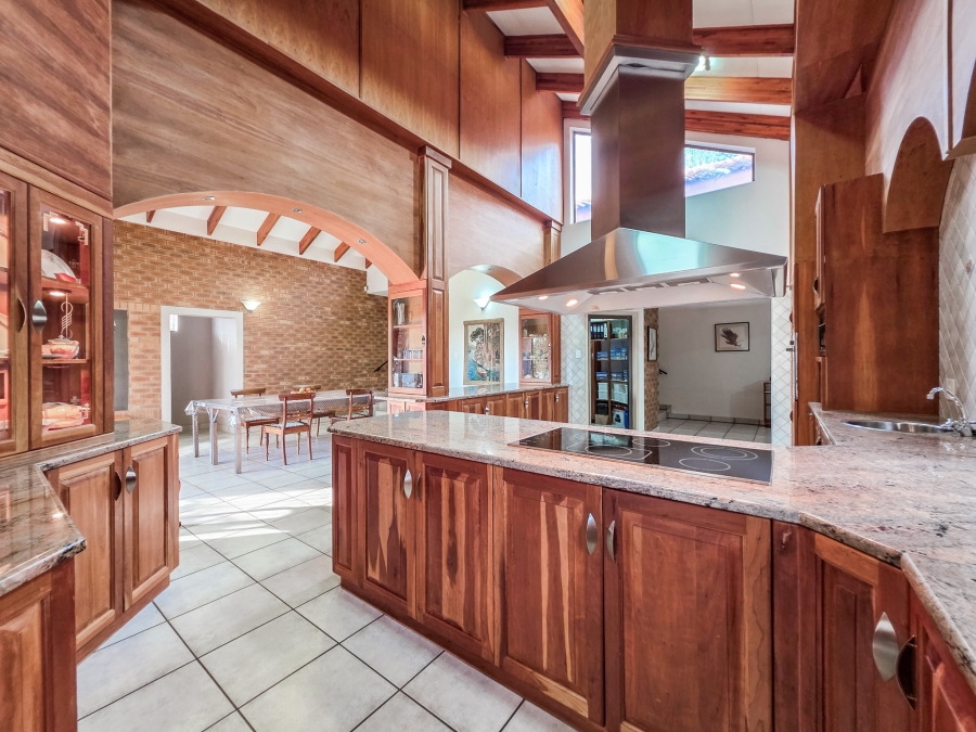 4 Bedroom Property for Sale in Faerie Glen Gauteng