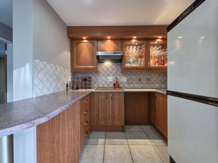 4 Bedroom Property for Sale in Faerie Glen Gauteng