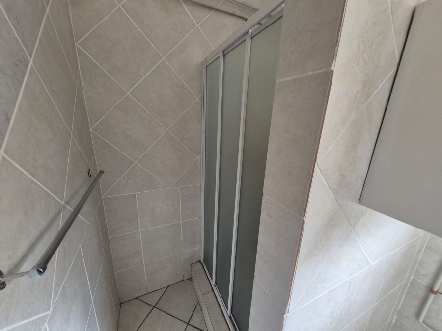 1 Bedroom Property for Sale in Rietfontein Gauteng