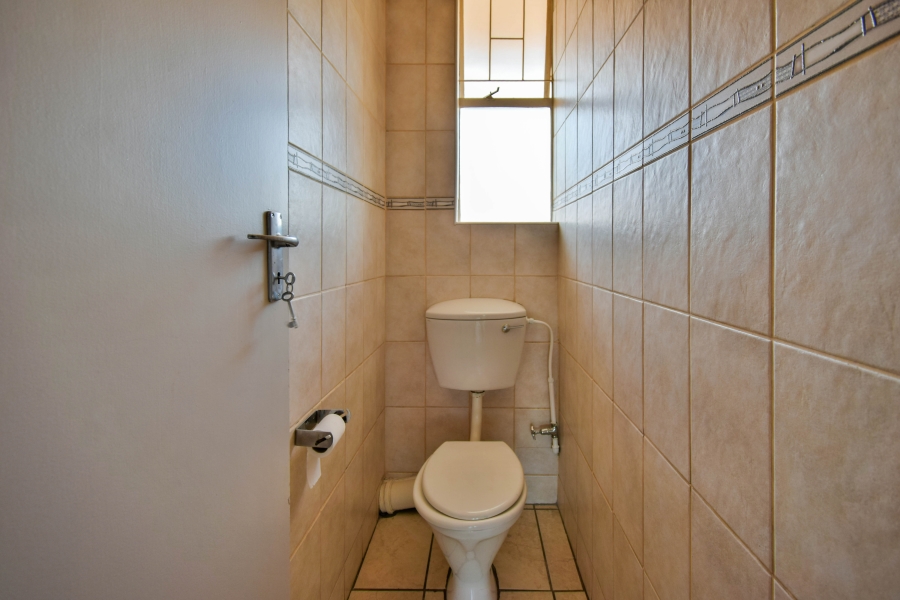 2 Bedroom Property for Sale in Villieria Gauteng