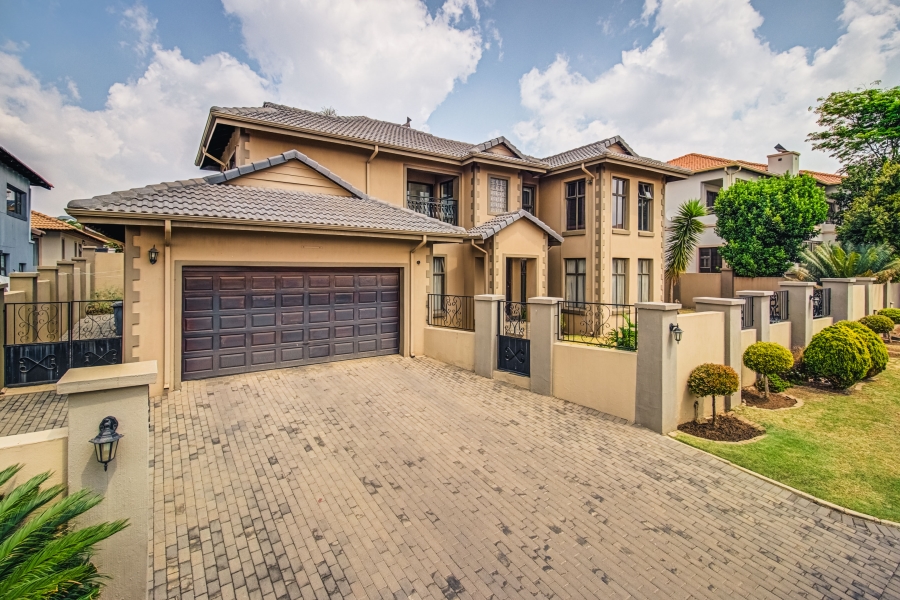 4 Bedroom Property for Sale in Greenstone Hill Gauteng
