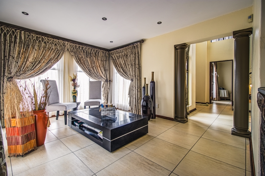 4 Bedroom Property for Sale in Greenstone Hill Gauteng