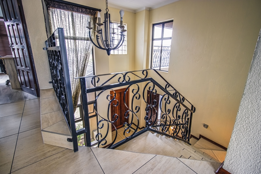 4 Bedroom Property for Sale in Greenstone Hill Gauteng