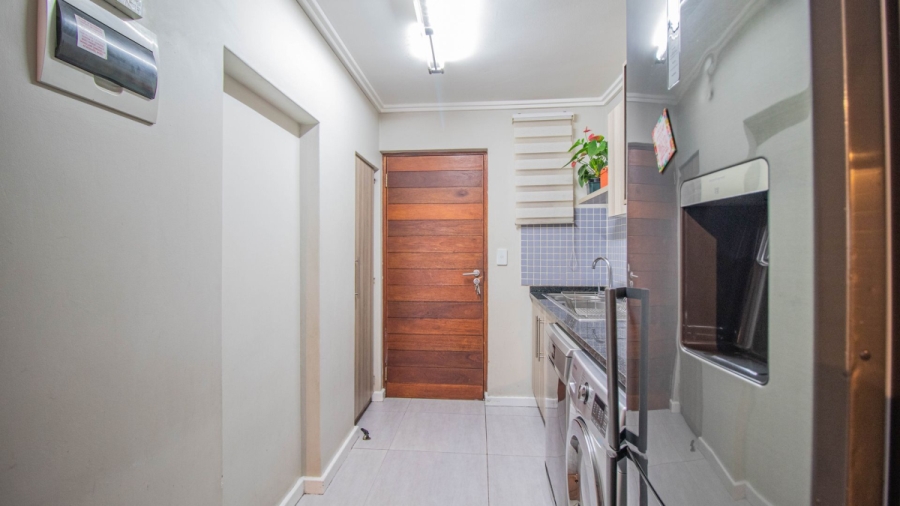 3 Bedroom Property for Sale in Sebenza Gauteng