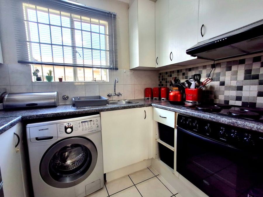 2 Bedroom Property for Sale in Eden Glen Gauteng