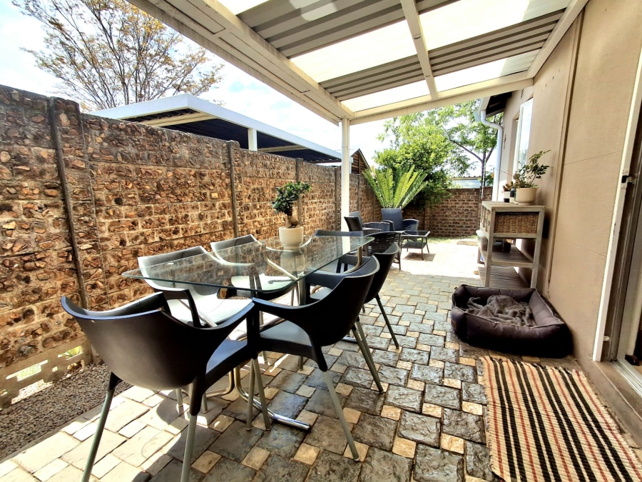 2 Bedroom Property for Sale in Eden Glen Gauteng