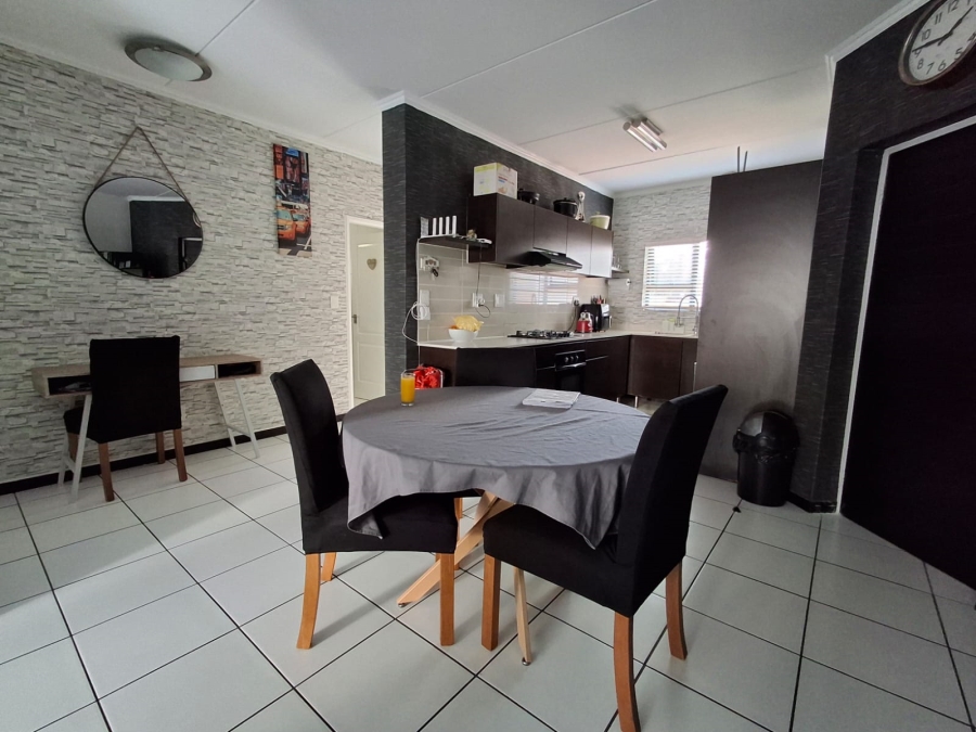 3 Bedroom Property for Sale in Greenstone Hill Gauteng