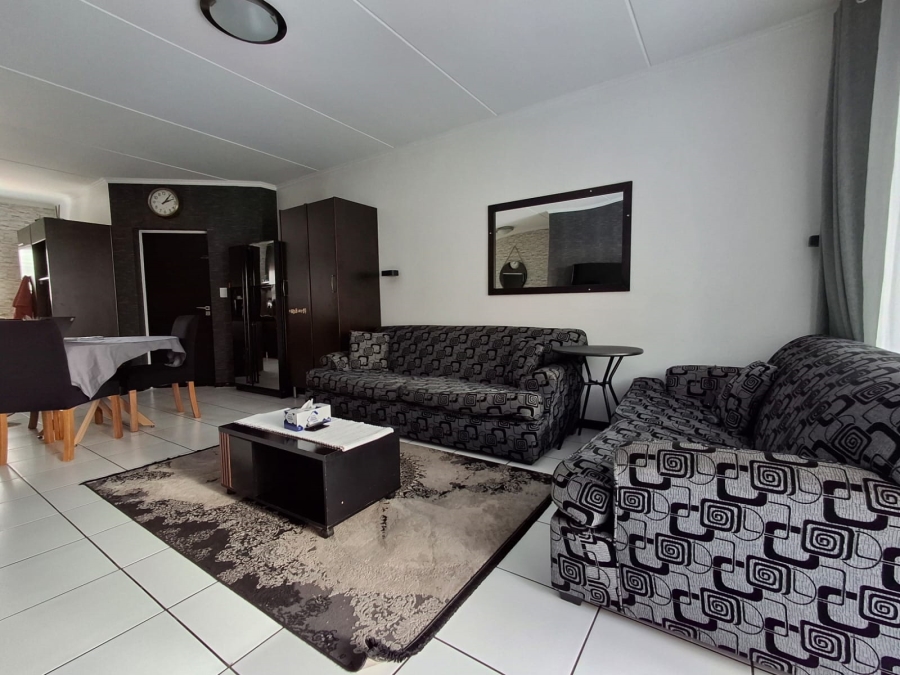3 Bedroom Property for Sale in Greenstone Hill Gauteng