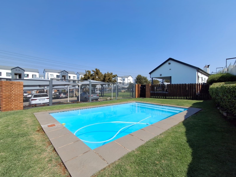 3 Bedroom Property for Sale in Greenstone Hill Gauteng