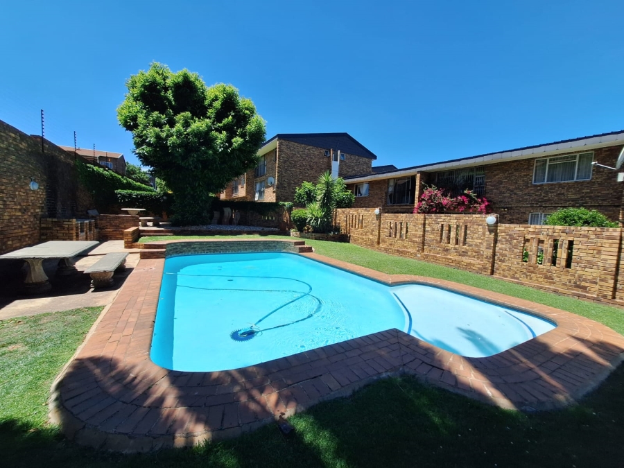 2 Bedroom Property for Sale in Eastleigh Gauteng
