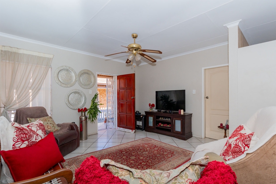 1 Bedroom Property for Sale in Van Dyk Park Gauteng