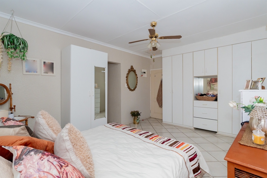 1 Bedroom Property for Sale in Van Dyk Park Gauteng