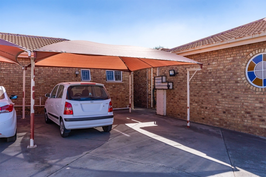 1 Bedroom Property for Sale in Van Dyk Park Gauteng