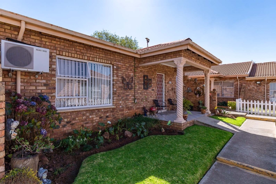 1 Bedroom Property for Sale in Van Dyk Park Gauteng