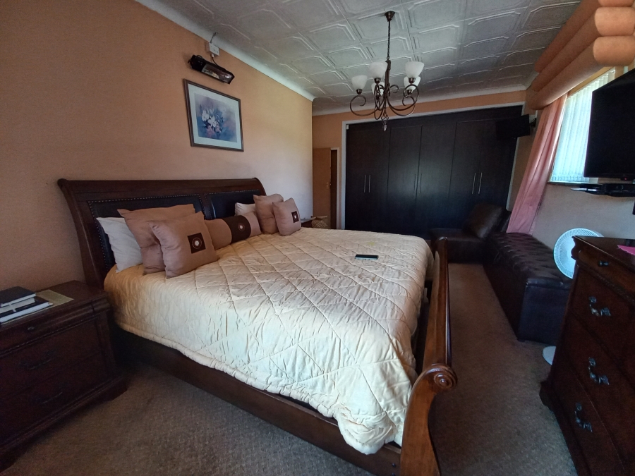 4 Bedroom Property for Sale in Croydon Gauteng