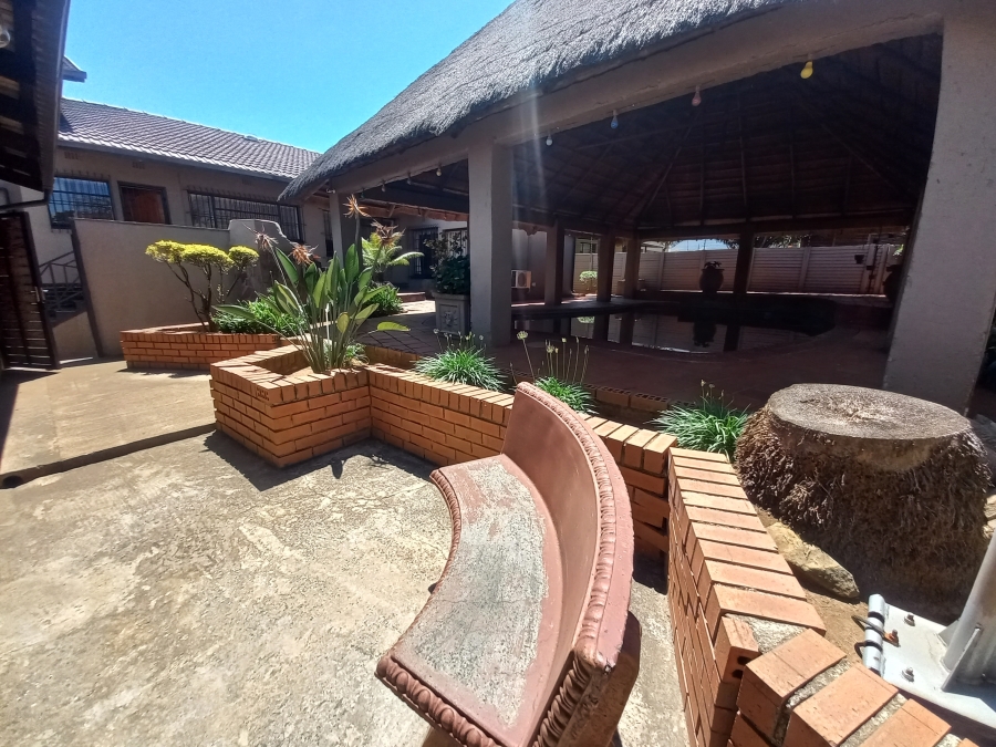 4 Bedroom Property for Sale in Croydon Gauteng