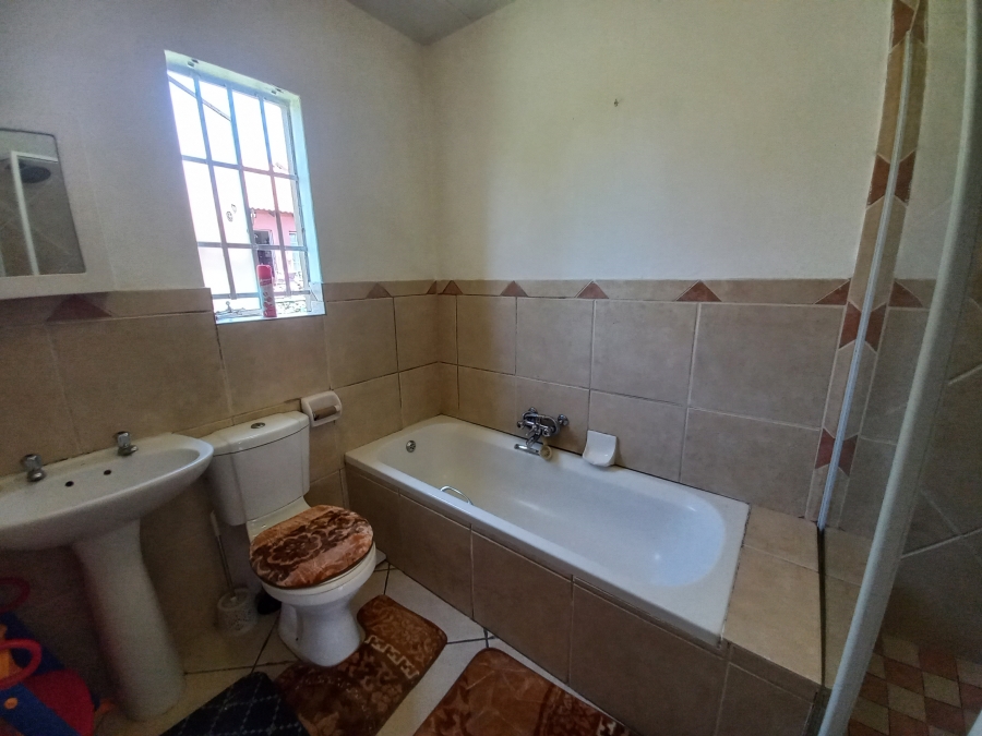 3 Bedroom Property for Sale in Illiondale Gauteng
