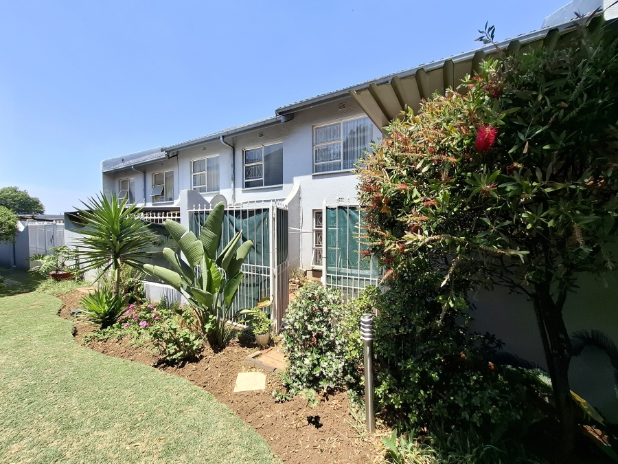 2 Bedroom Property for Sale in Fishers Hill Gauteng