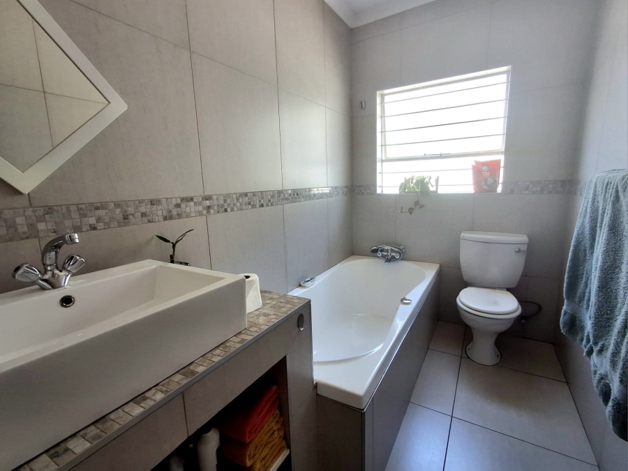 2 Bedroom Property for Sale in Eden Glen Gauteng