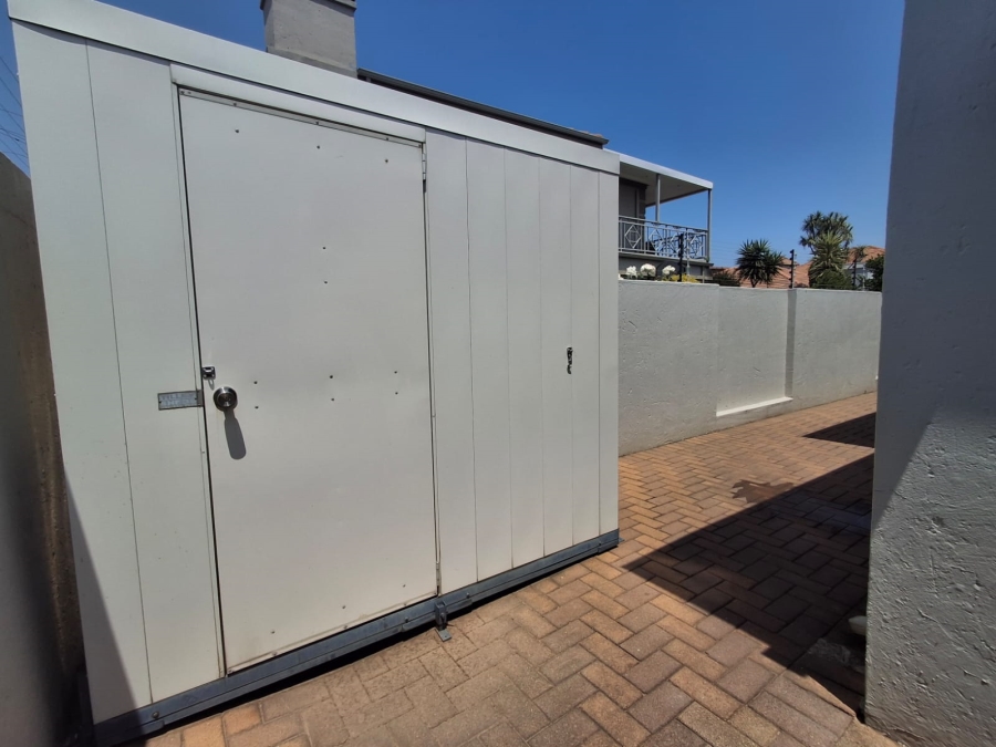 2 Bedroom Property for Sale in Eden Glen Gauteng