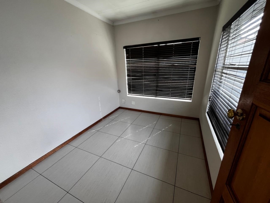 2 Bedroom Property for Sale in Eden Glen Gauteng