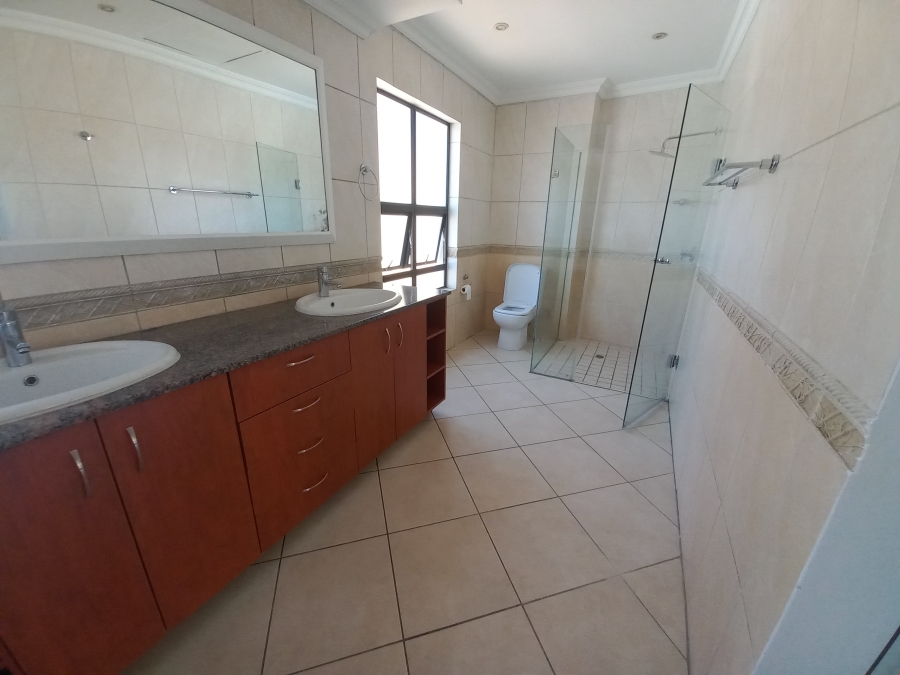 1 Bedroom Property for Sale in Bedford Gardens Gauteng