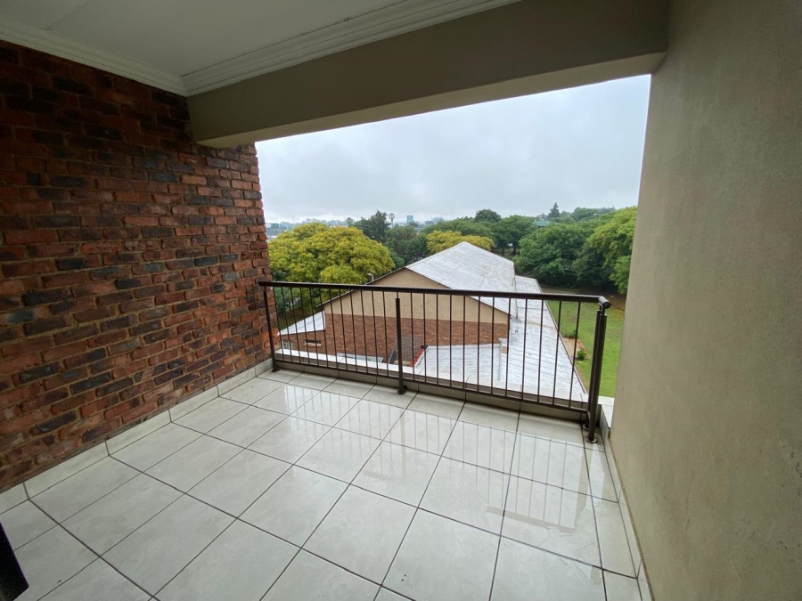 2 Bedroom Property for Sale in Wychwood Gauteng