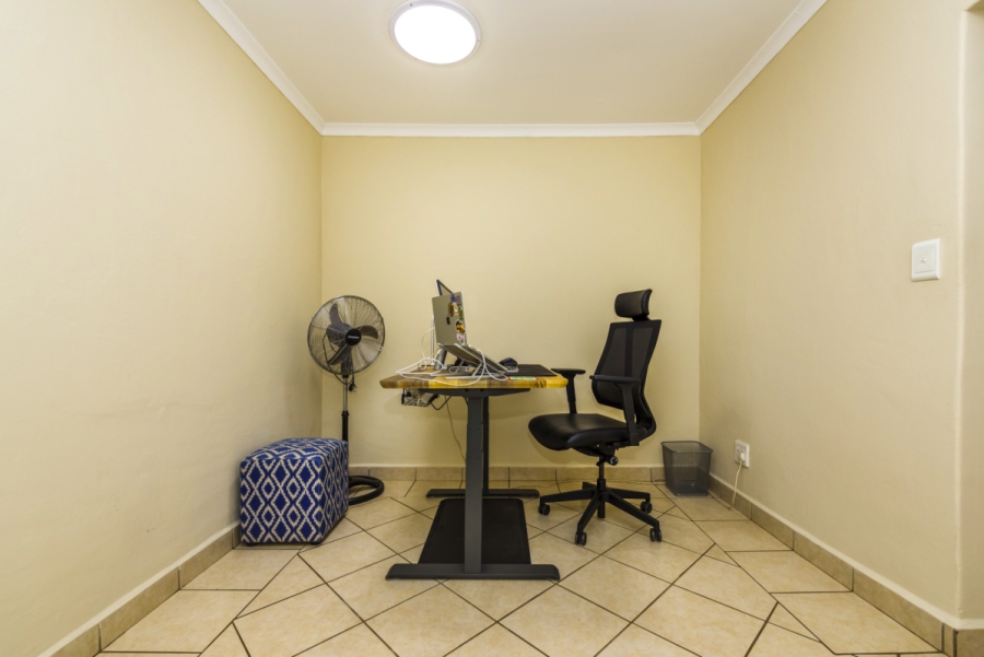 2 Bedroom Property for Sale in Edendale Gauteng