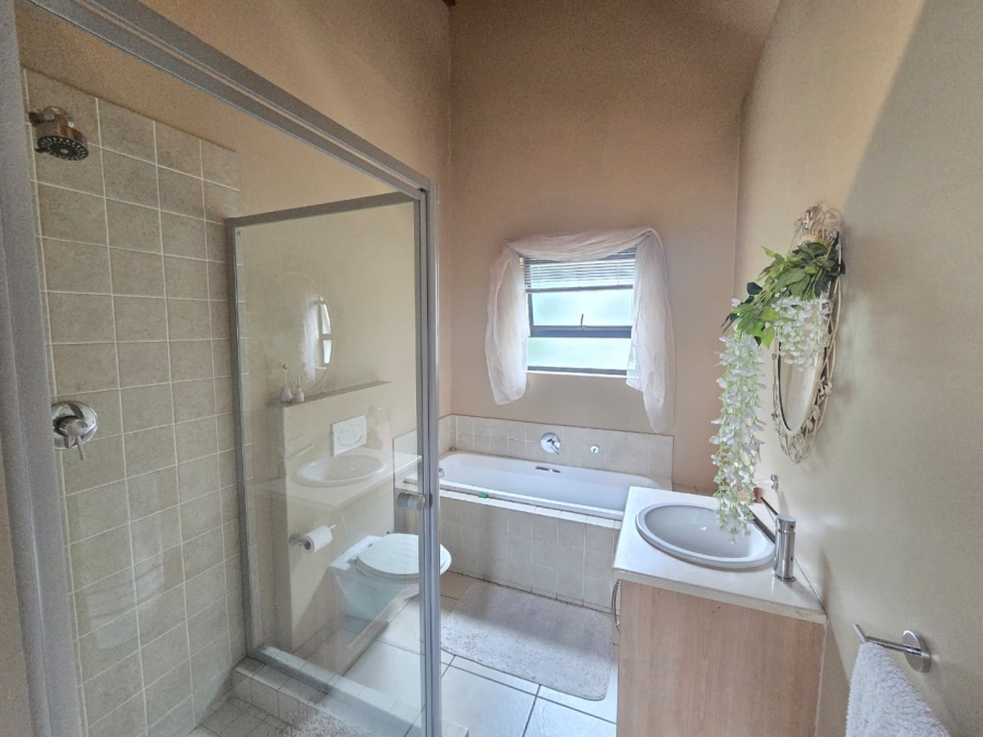 3 Bedroom Property for Sale in St Andrews Gauteng