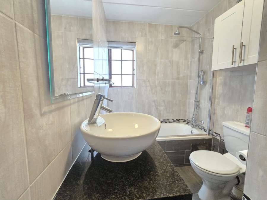 3 Bedroom Property for Sale in Bedford Gardens Gauteng