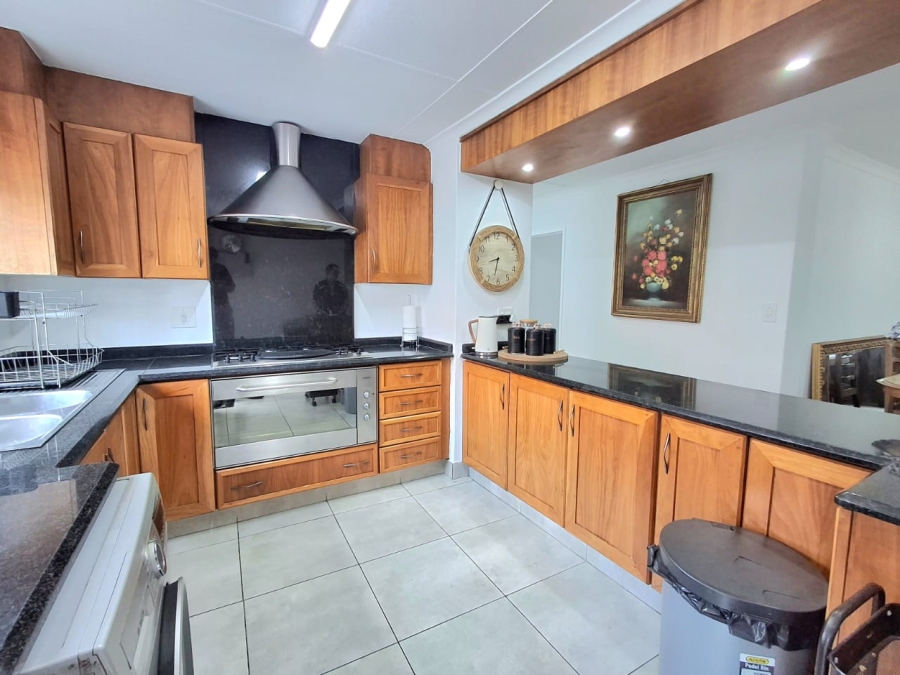 2 Bedroom Property for Sale in Eden Glen Gauteng