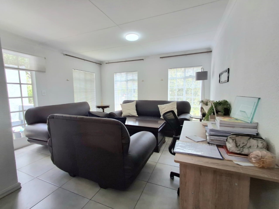 2 Bedroom Property for Sale in Eden Glen Gauteng