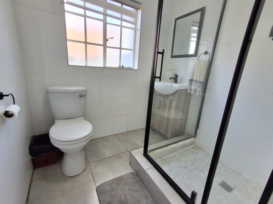 2 Bedroom Property for Sale in Eden Glen Gauteng