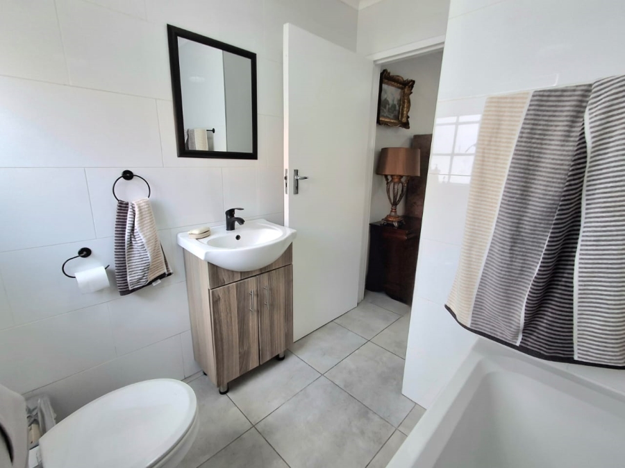 2 Bedroom Property for Sale in Eden Glen Gauteng