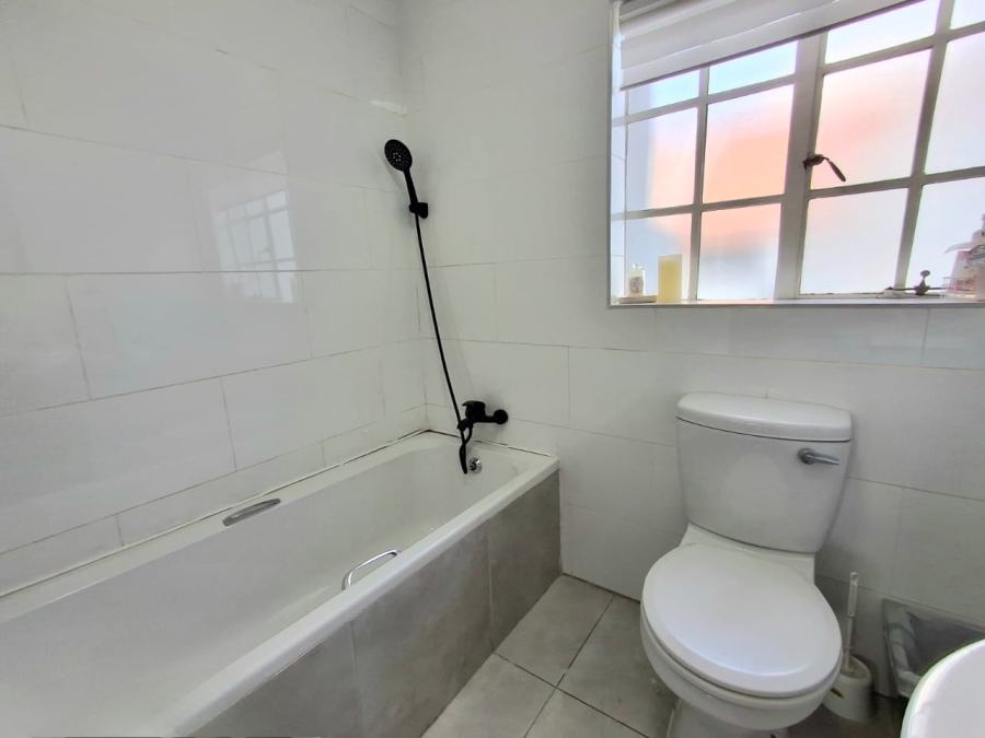 2 Bedroom Property for Sale in Eden Glen Gauteng
