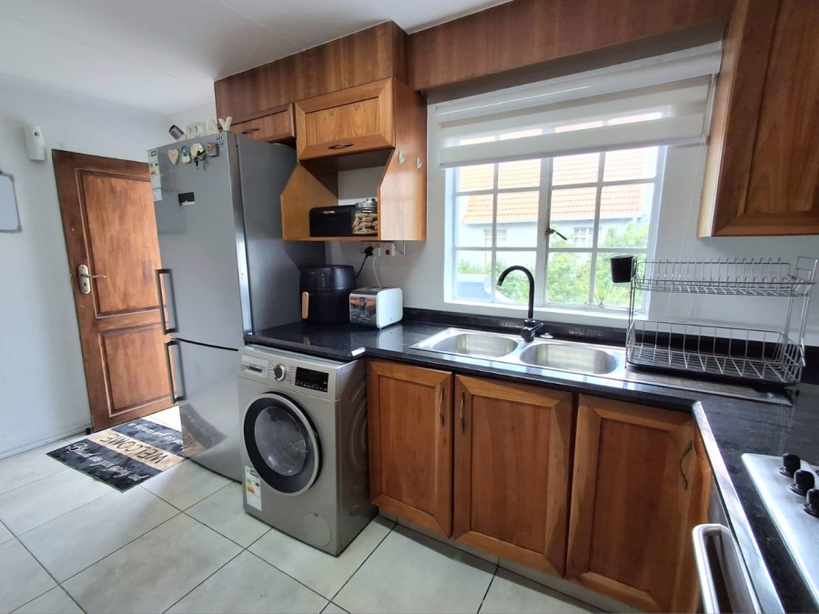 2 Bedroom Property for Sale in Eden Glen Gauteng