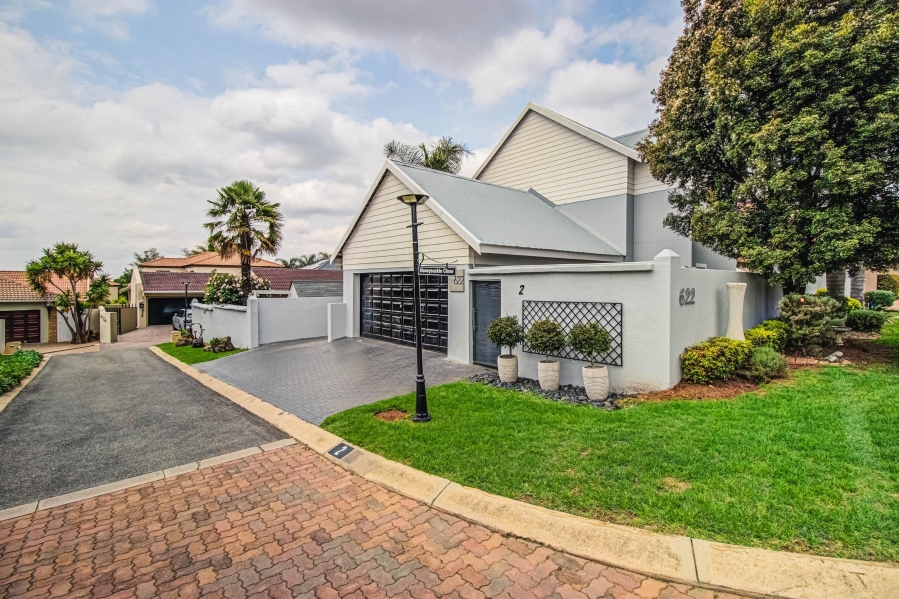 3 Bedroom Property for Sale in Greenstone Hill Gauteng