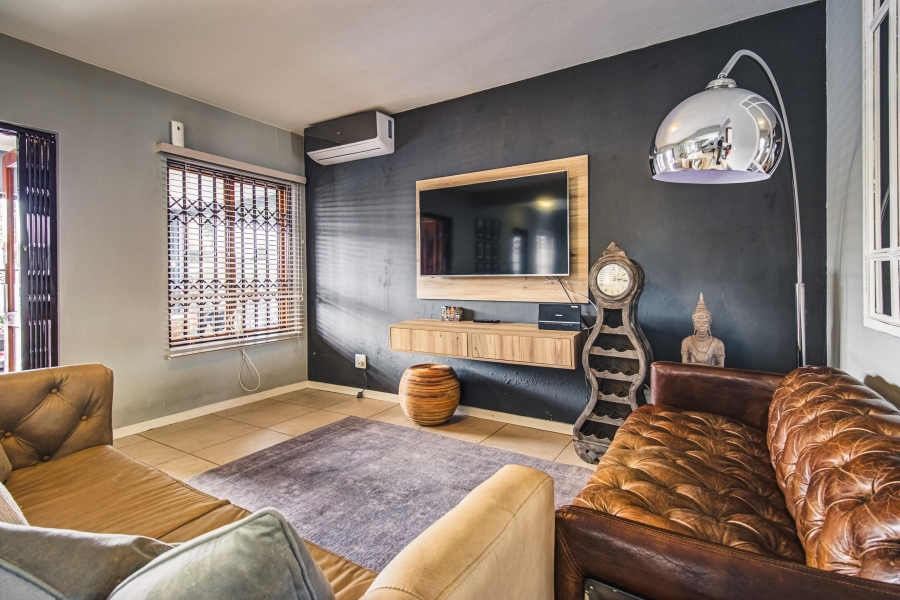 3 Bedroom Property for Sale in Greenstone Hill Gauteng