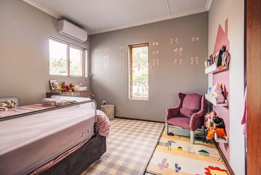 3 Bedroom Property for Sale in Greenstone Hill Gauteng