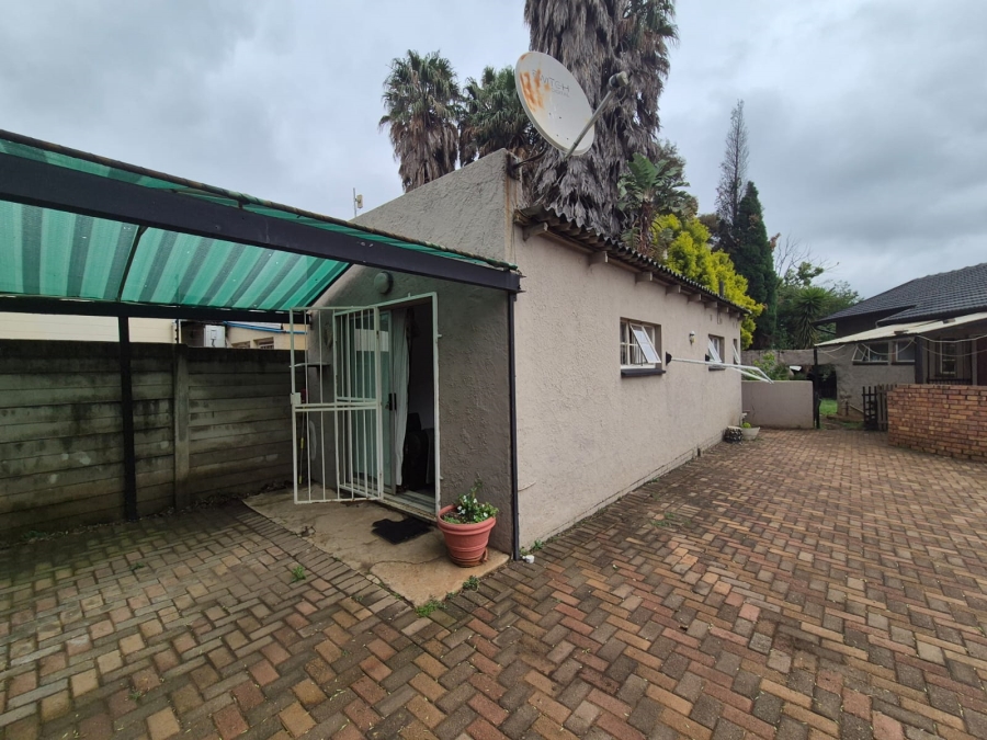 To Let 1 Bedroom Property for Rent in Harmelia Gauteng