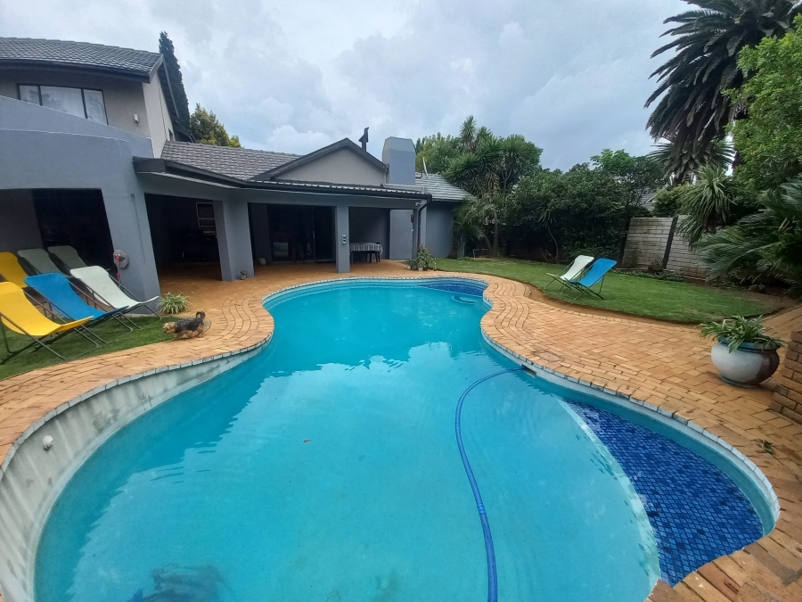 5 Bedroom Property for Sale in Croydon Gauteng