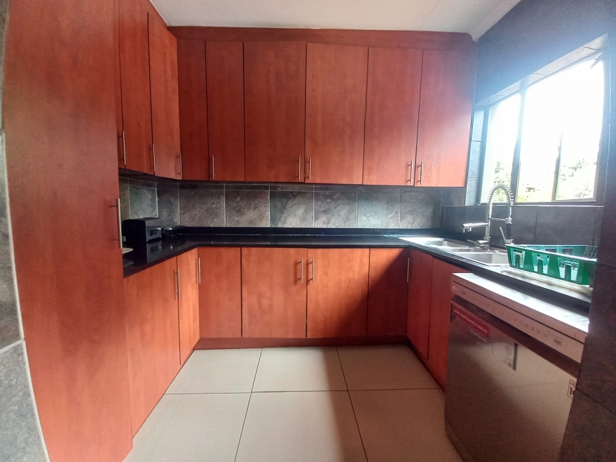 5 Bedroom Property for Sale in Croydon Gauteng