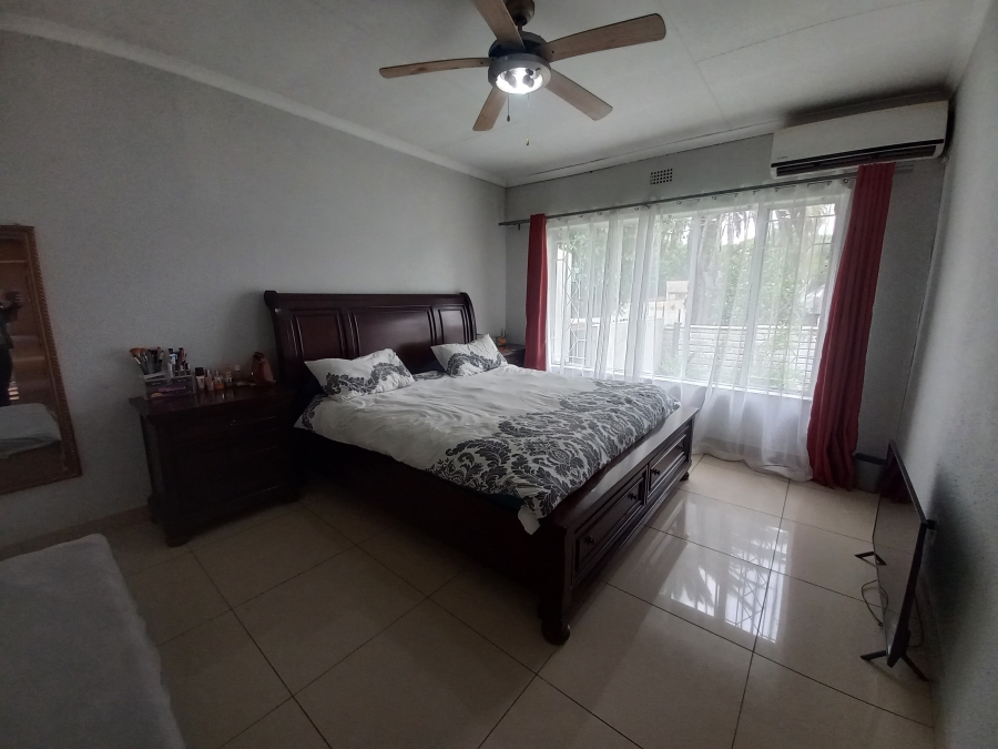 5 Bedroom Property for Sale in Croydon Gauteng