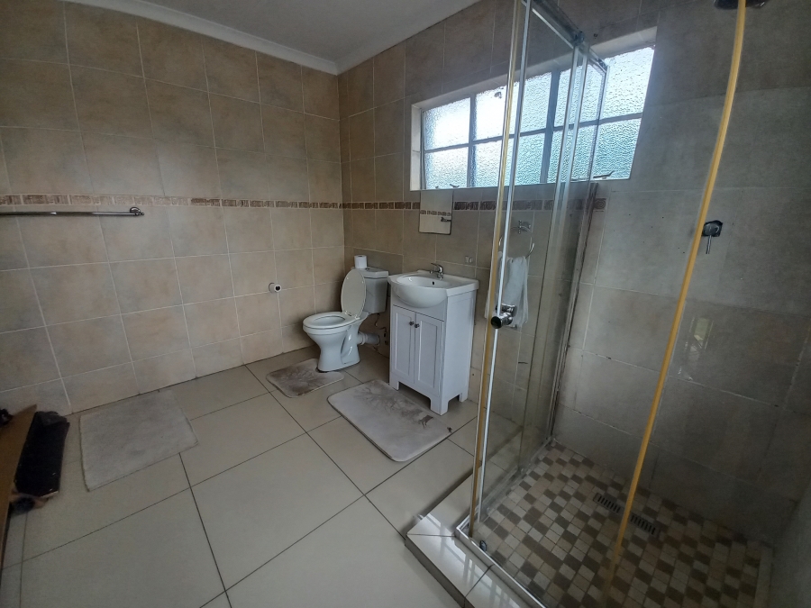 5 Bedroom Property for Sale in Croydon Gauteng