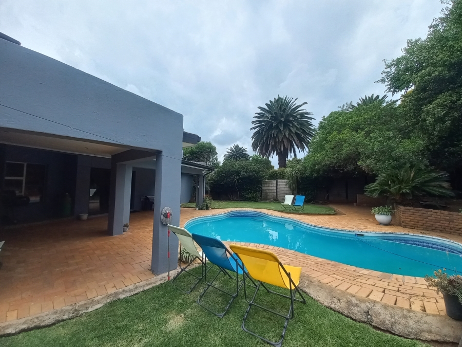 5 Bedroom Property for Sale in Croydon Gauteng
