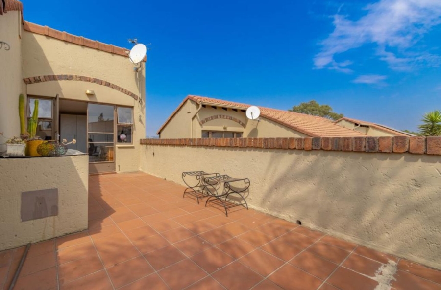 2 Bedroom Property for Sale in Dowerglen Gauteng