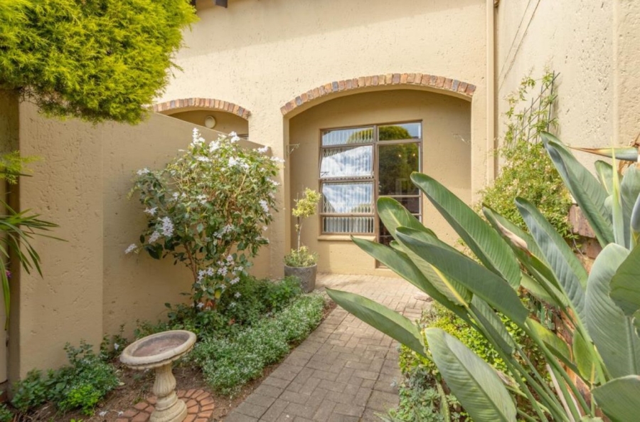 2 Bedroom Property for Sale in Dowerglen Gauteng