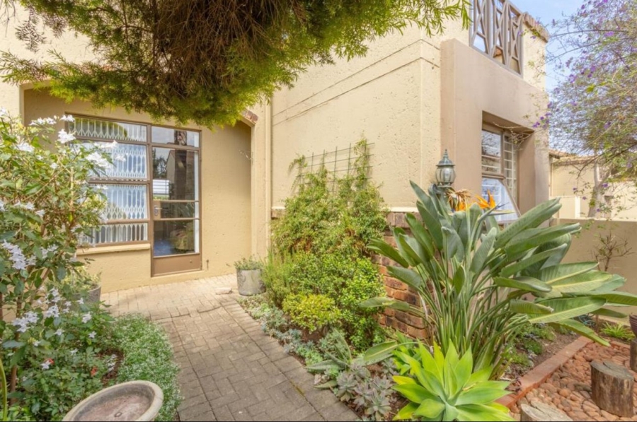 2 Bedroom Property for Sale in Dowerglen Gauteng