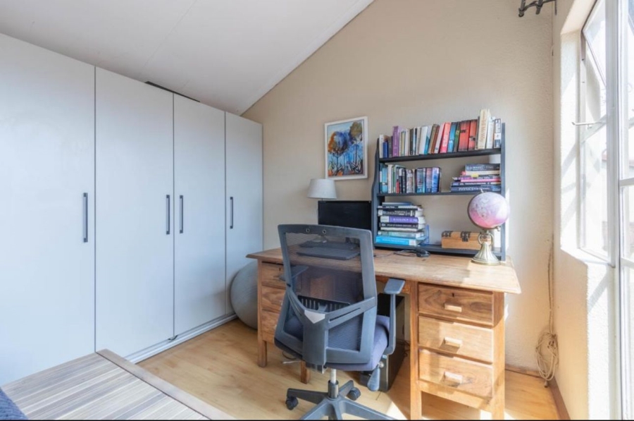 2 Bedroom Property for Sale in Dowerglen Gauteng