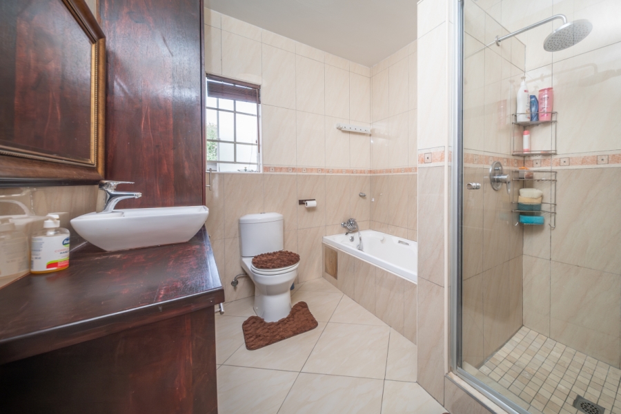 2 Bedroom Property for Sale in Eden Glen Gauteng